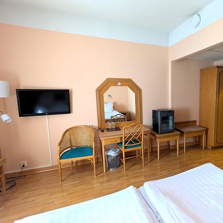 Hiisi Hotel Turku Seaport Esterno foto
