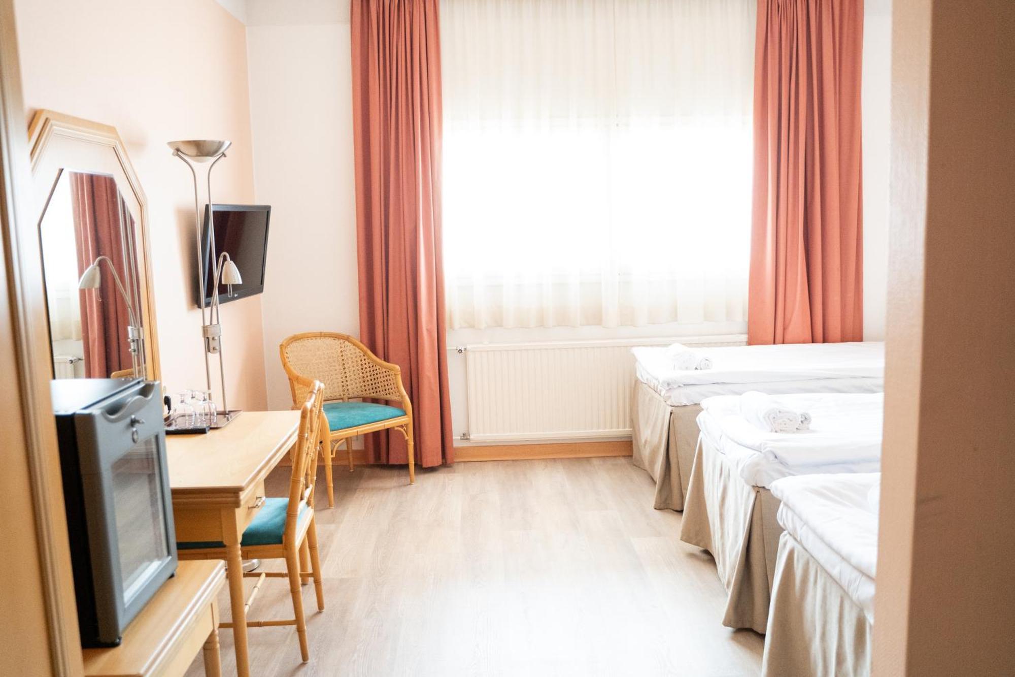 Hiisi Hotel Turku Seaport Esterno foto